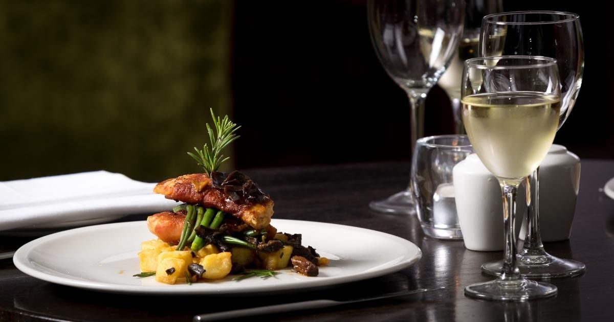 Dining And Refreshment