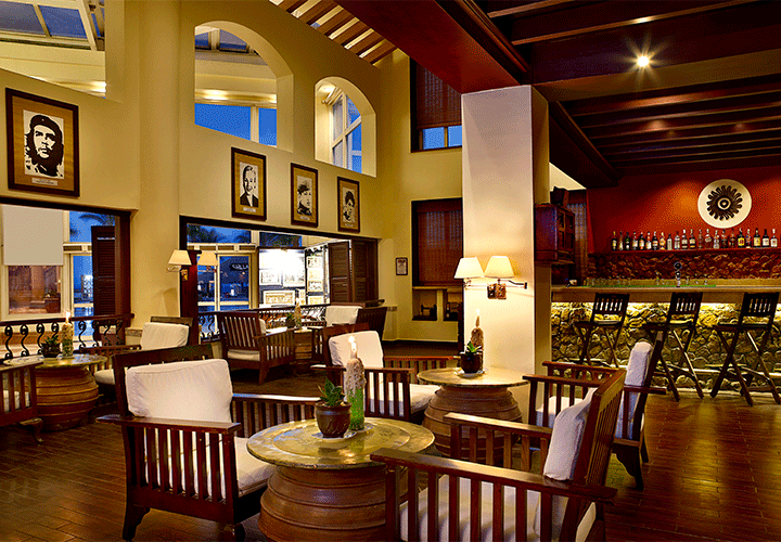 لاتينوس بار